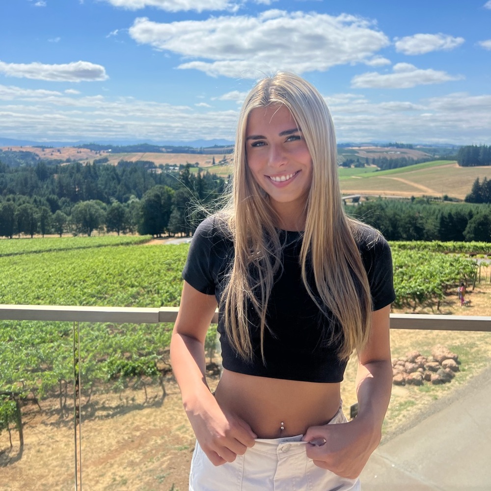 Meet your Posher, Amanda